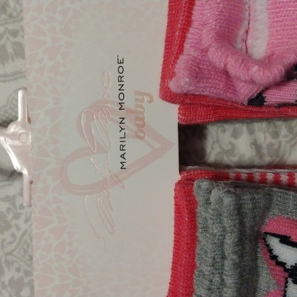 New Marilyn Monroe 8PK Infants Crew Pattern Socks Size 0-12 Months - Picture 3 of 10